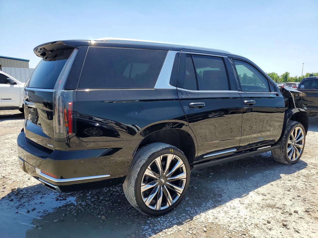 2025 Cadillac Escalade Premium Luxury - Image 3