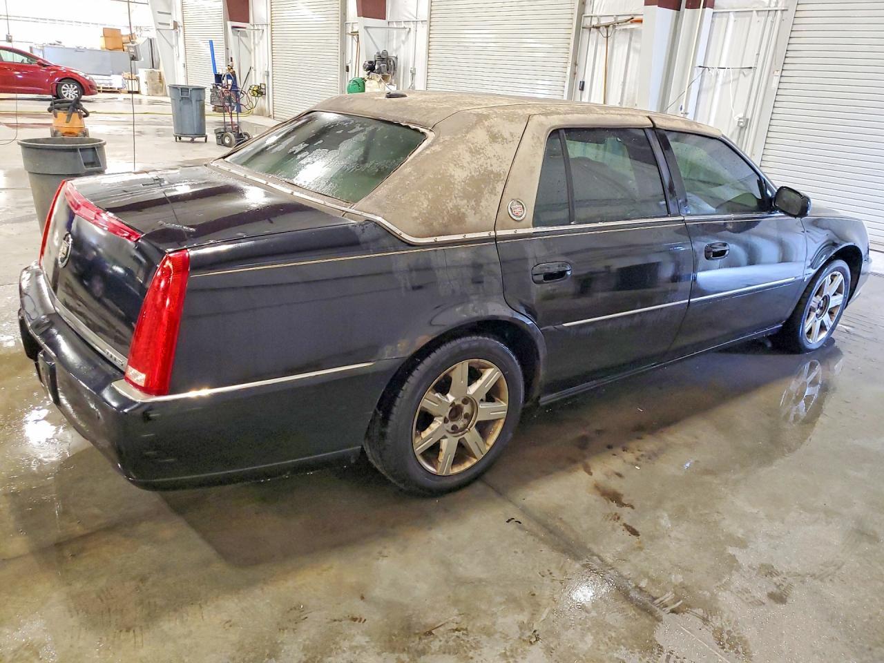 2006 Cadillac Dts - Image 3
