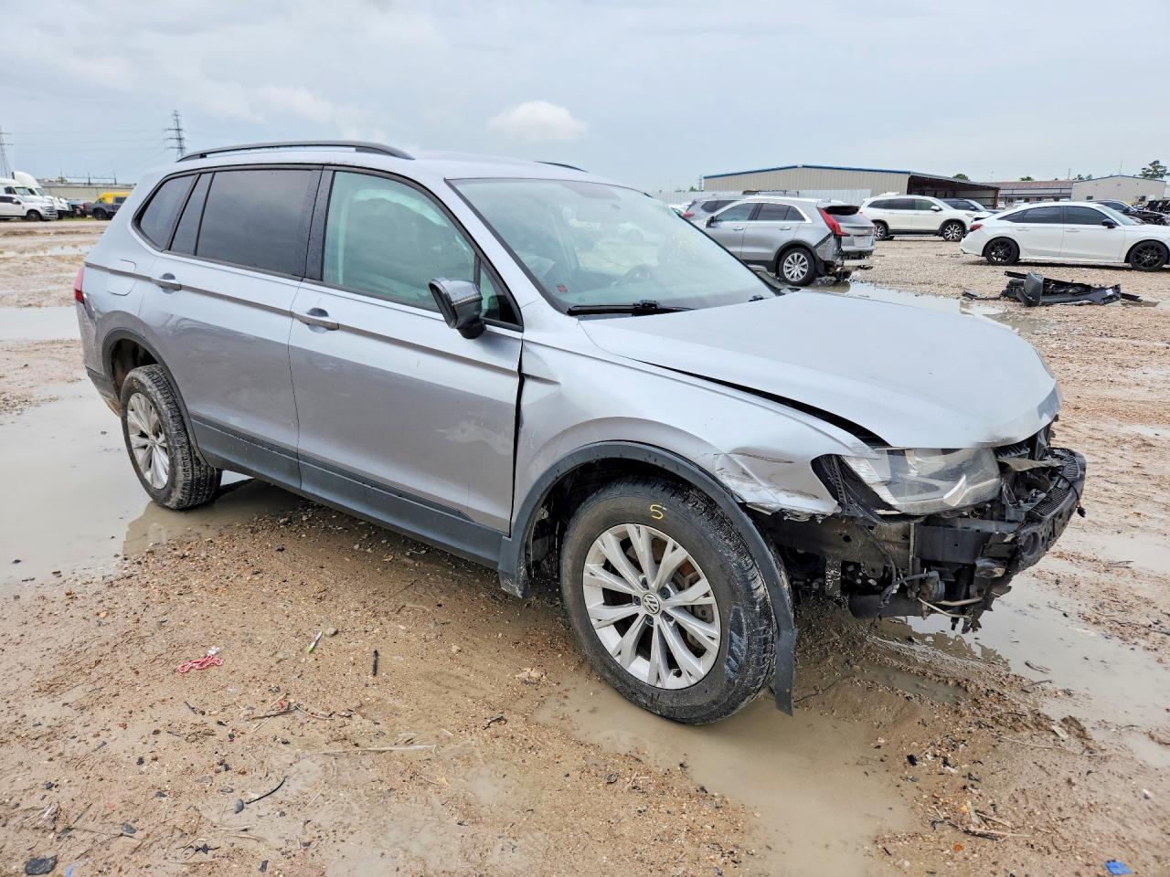 2020 Volkswagen Tiguan S - Image 4