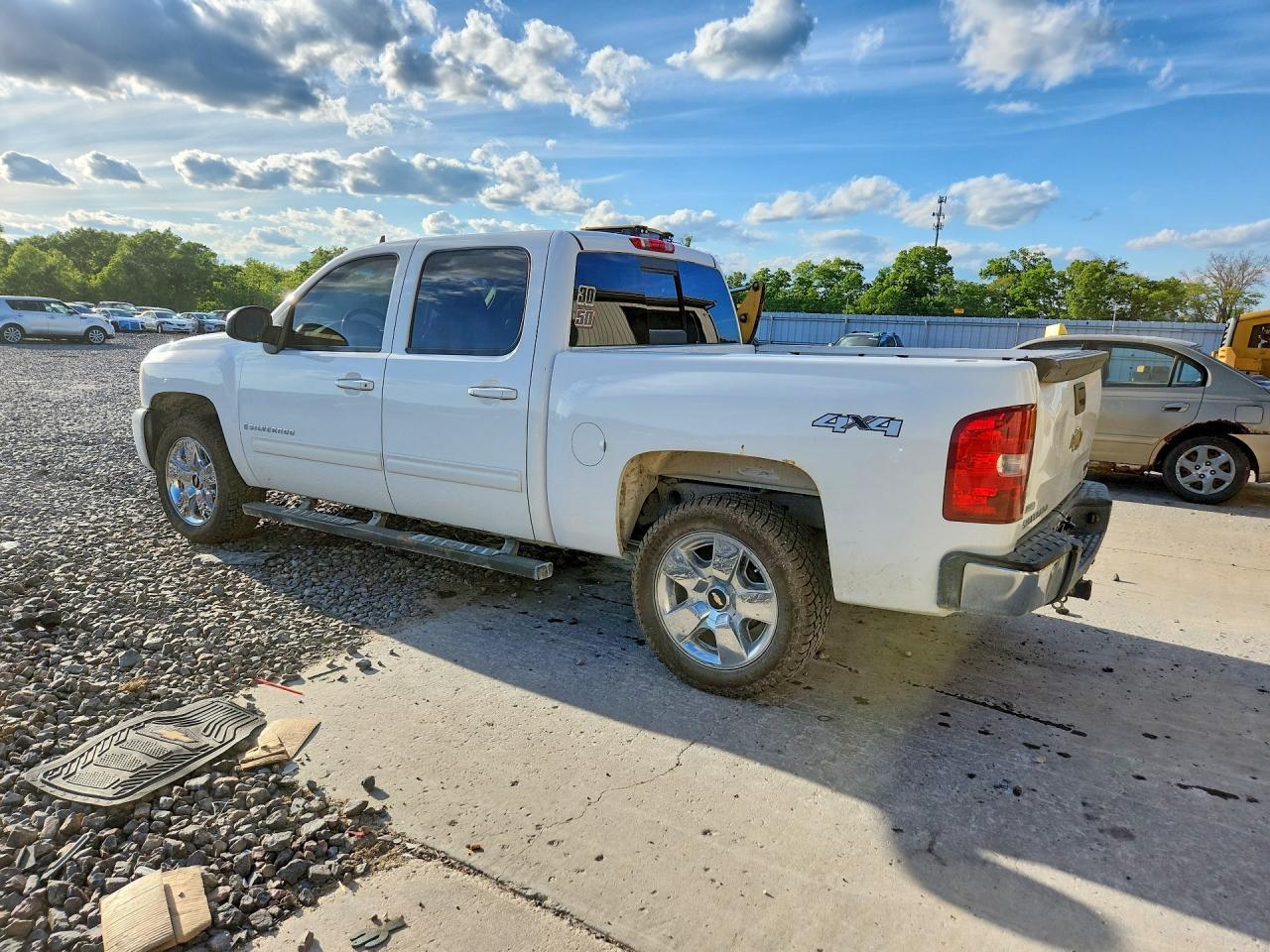 2009 Chevrolet Silverado K1500 Ltz - Image 2