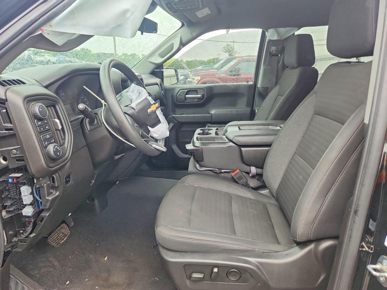 2024 Chevrolet Silverado K1500 Custom - Фото 7