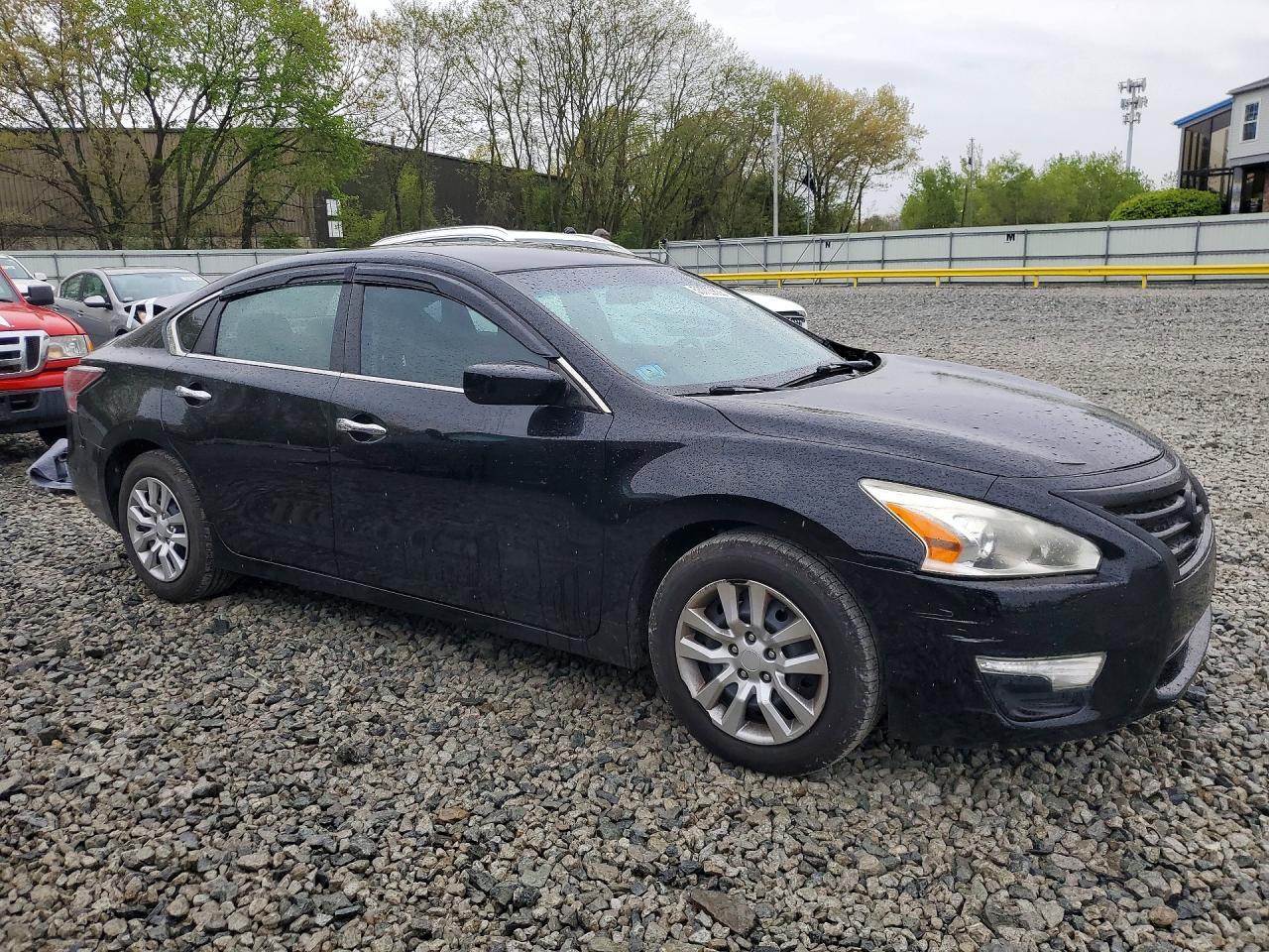 2015 Nissan Altima 2.5 S - Image 4