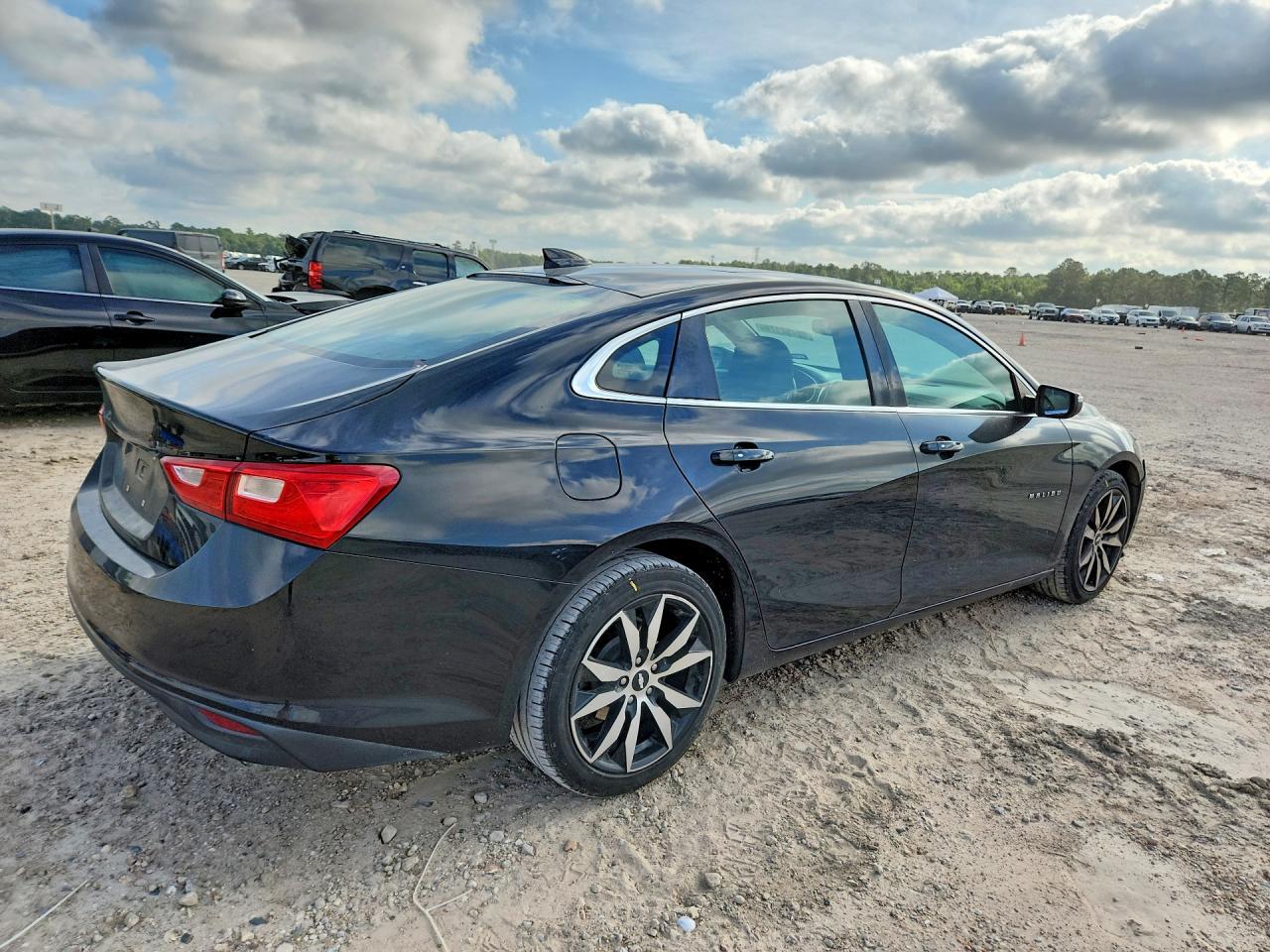 2017 Chevrolet Malibu Lt - Фото 3