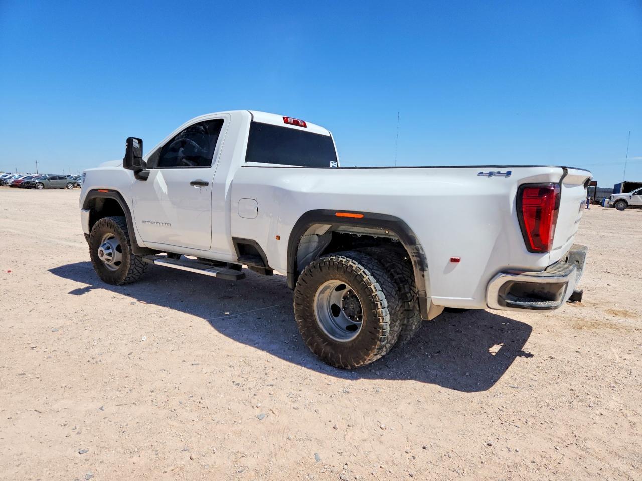 2020 GMC Sierra K3500 - Image 2