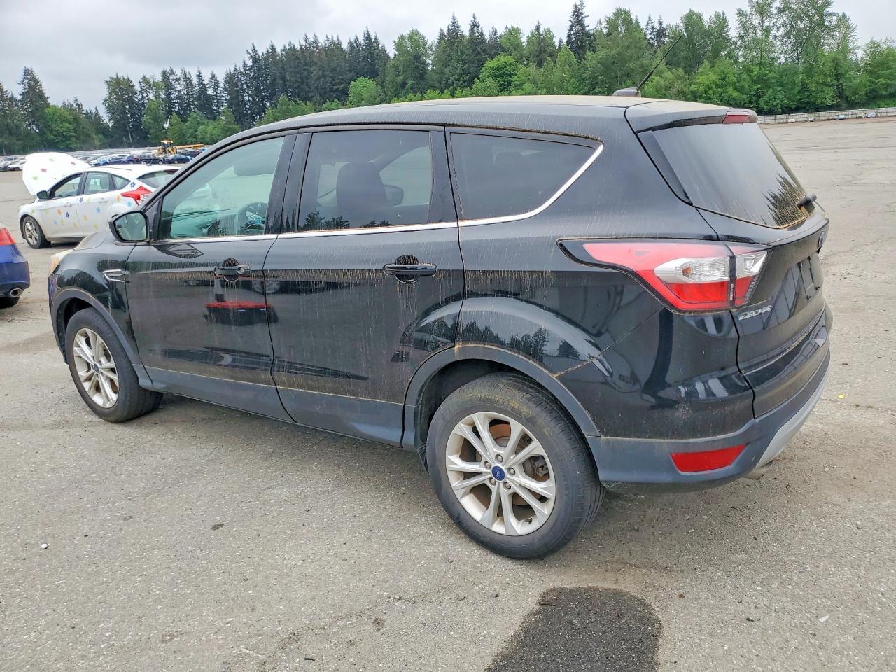 2017 Ford Escape Se - Фото 2