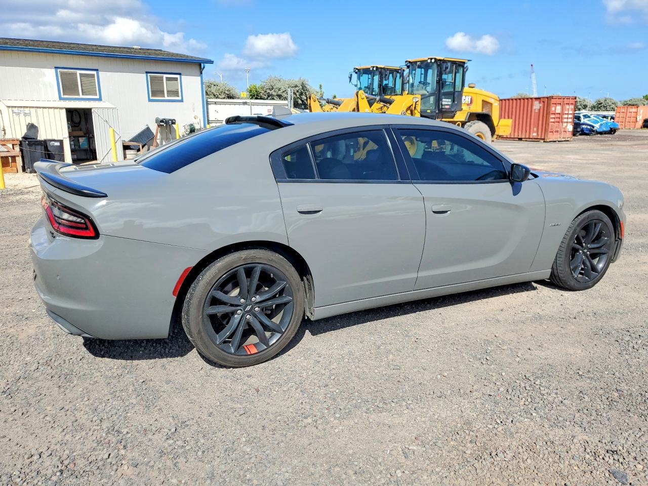 2018 Dodge Charger R - Image 3