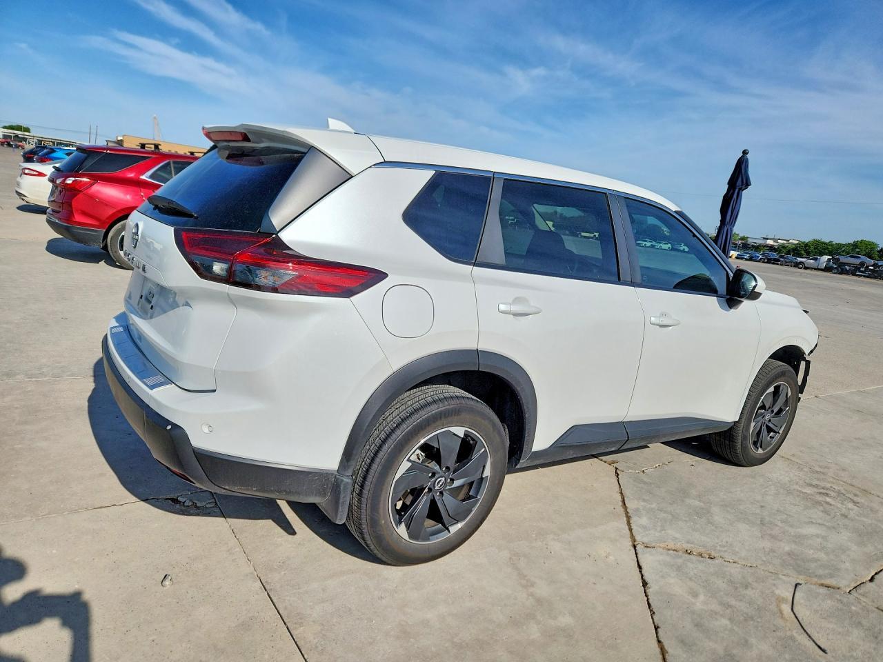 2025 Nissan Rogue Sv - Image 3
