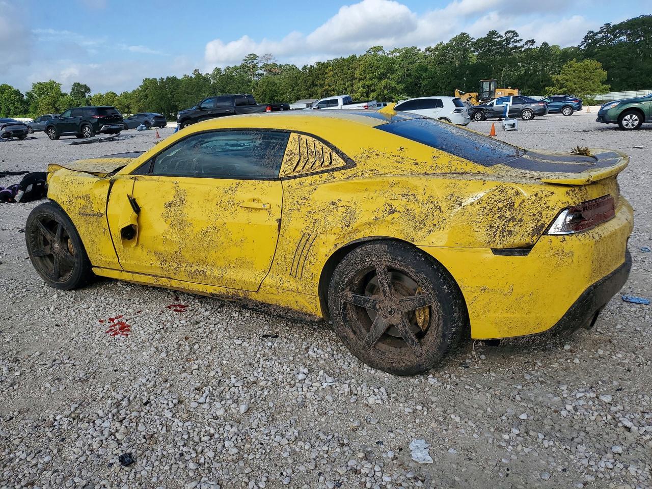 2014 Chevrolet Camaro 2Ss - Image 2