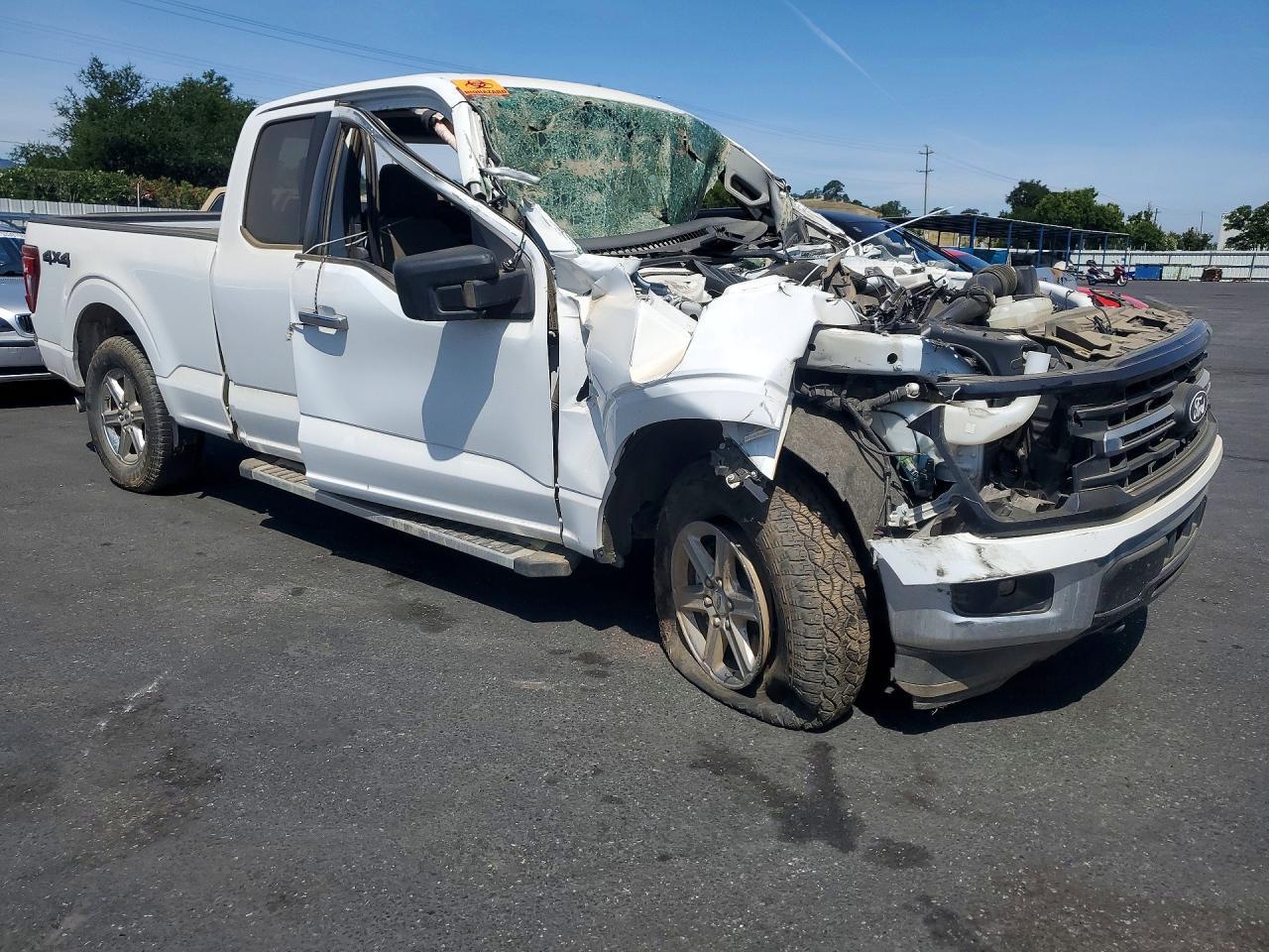 2025 Ford F150 - Image 4