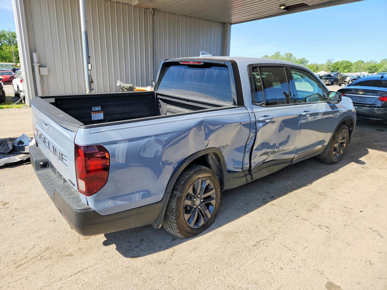 2024 Honda Ridgeline Sport - Image 3