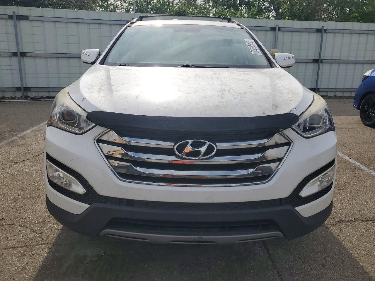 2014 Hyundai Santa Fe Sport 2.4L - Image 5