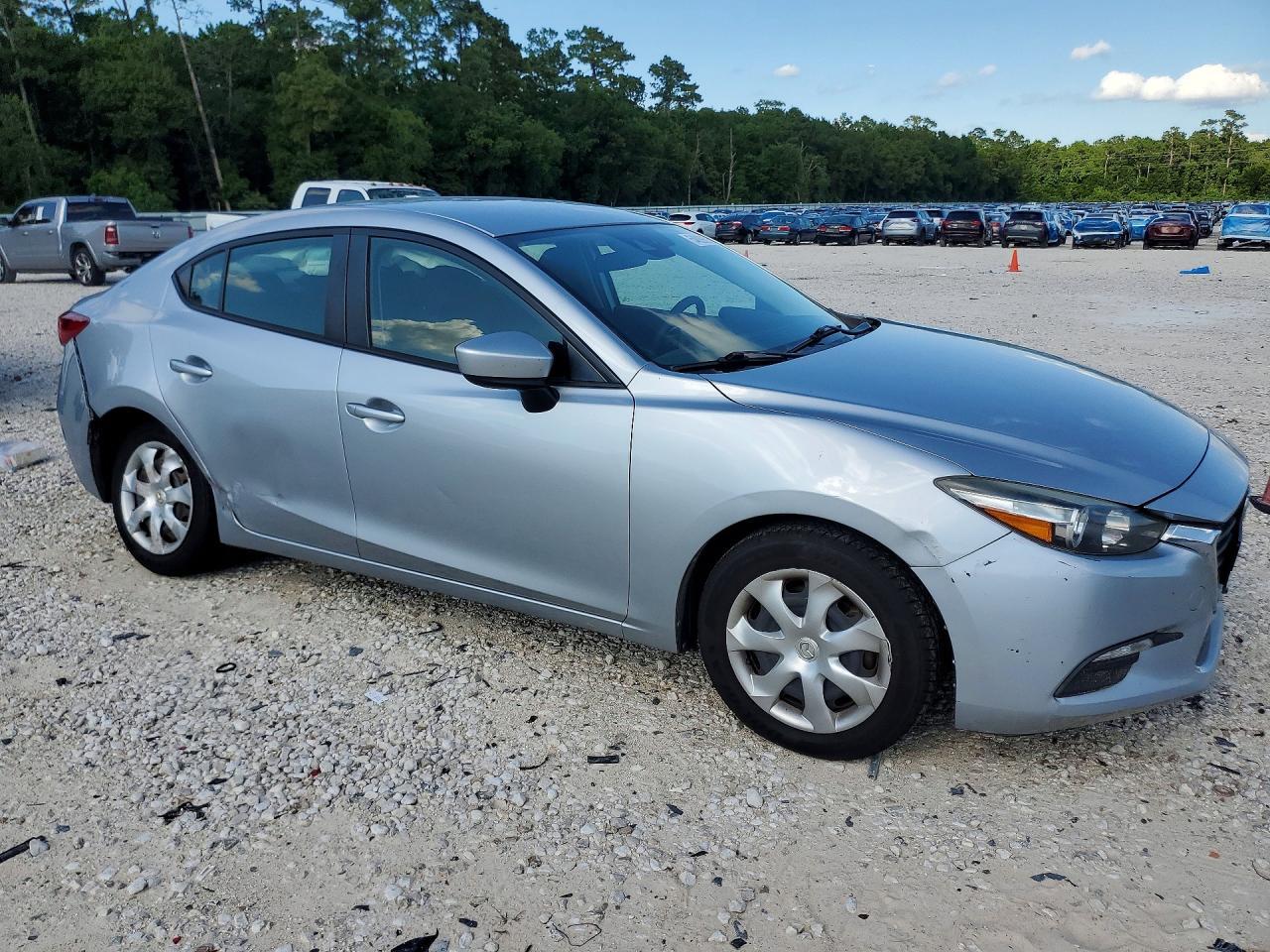 2018 Mazda 3 Sport - Image 4