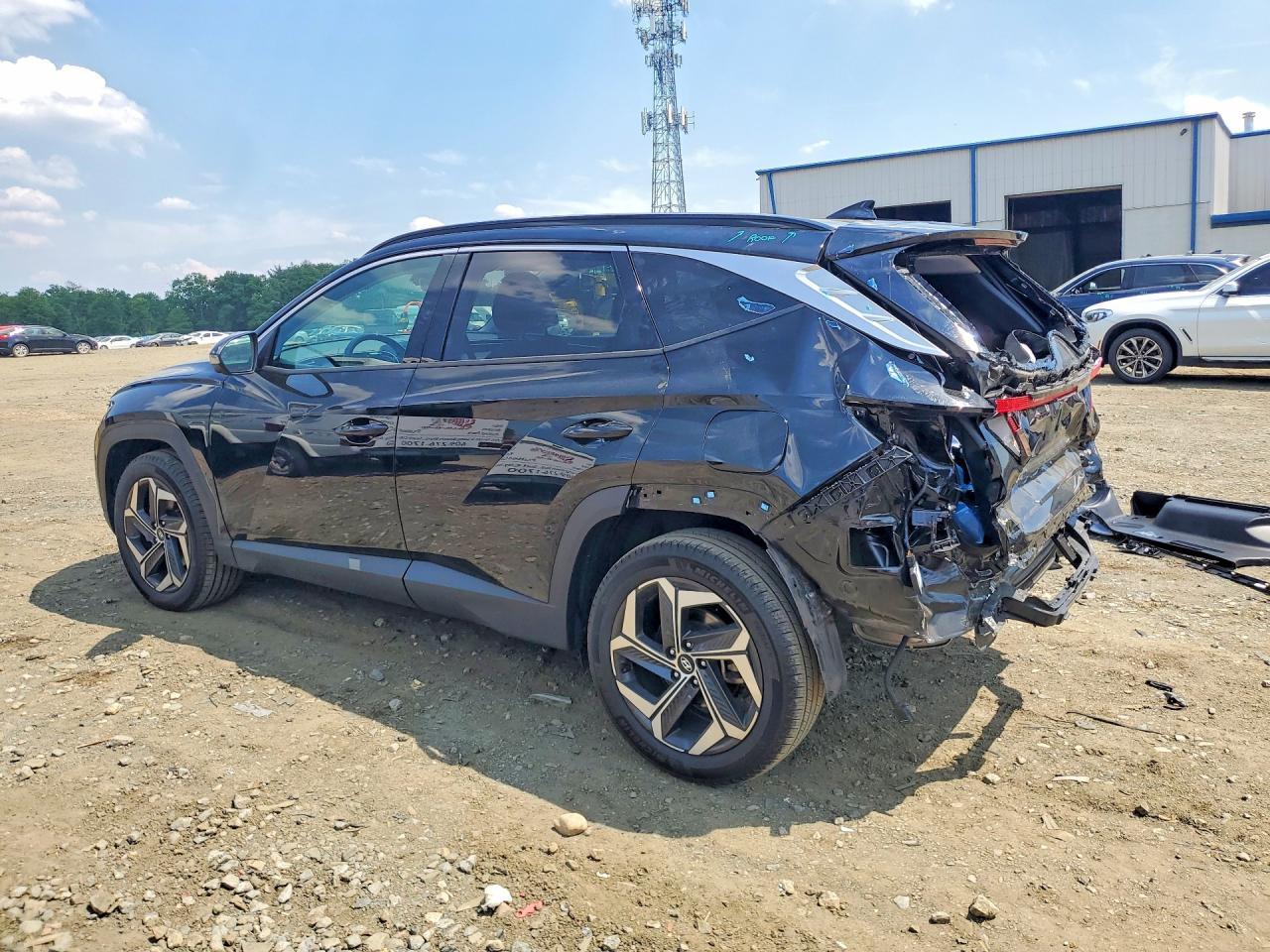 2024 Hyundai Tucson Limited - Image 2
