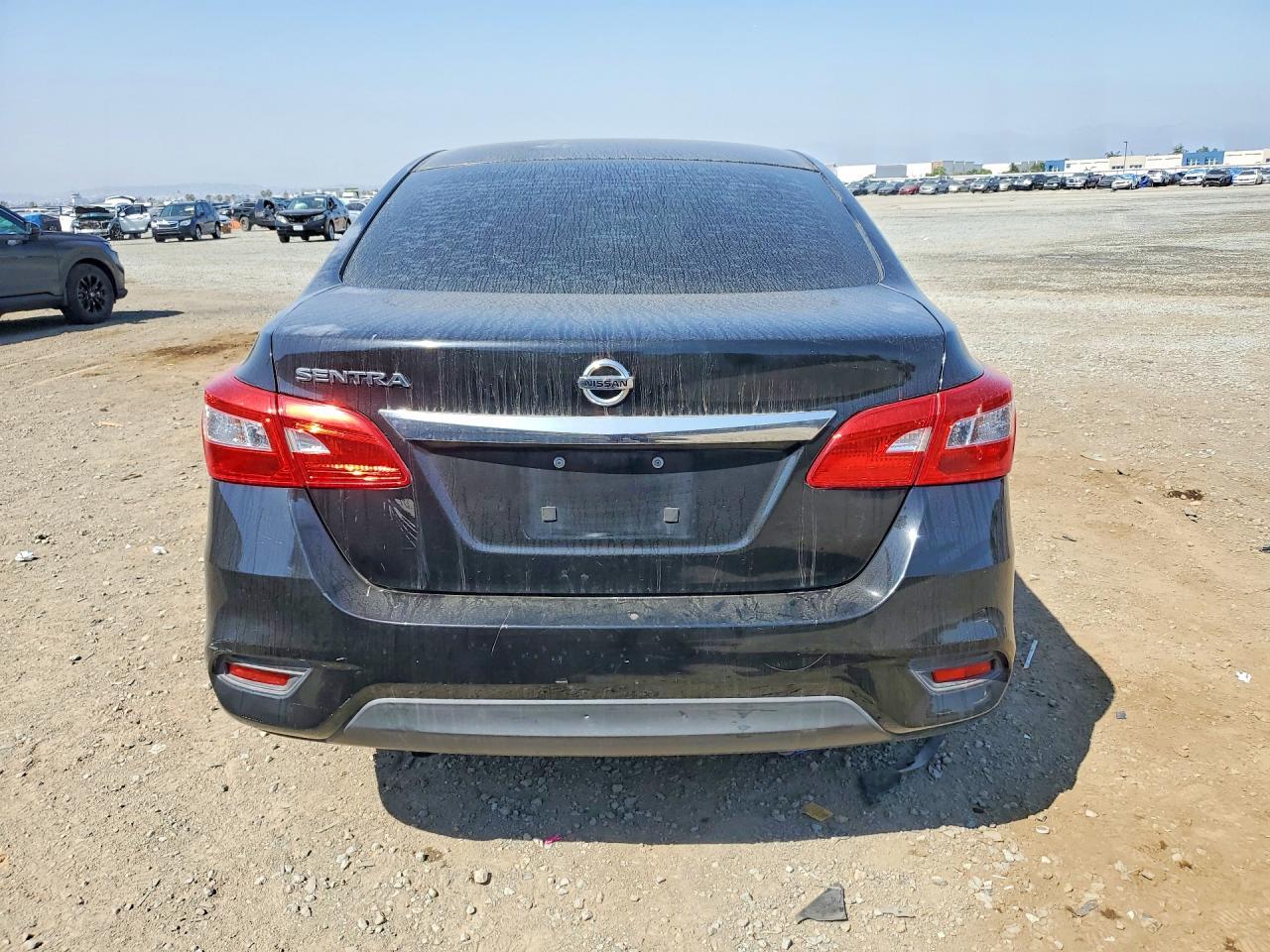 2016 Nissan Sentra S - Image 6
