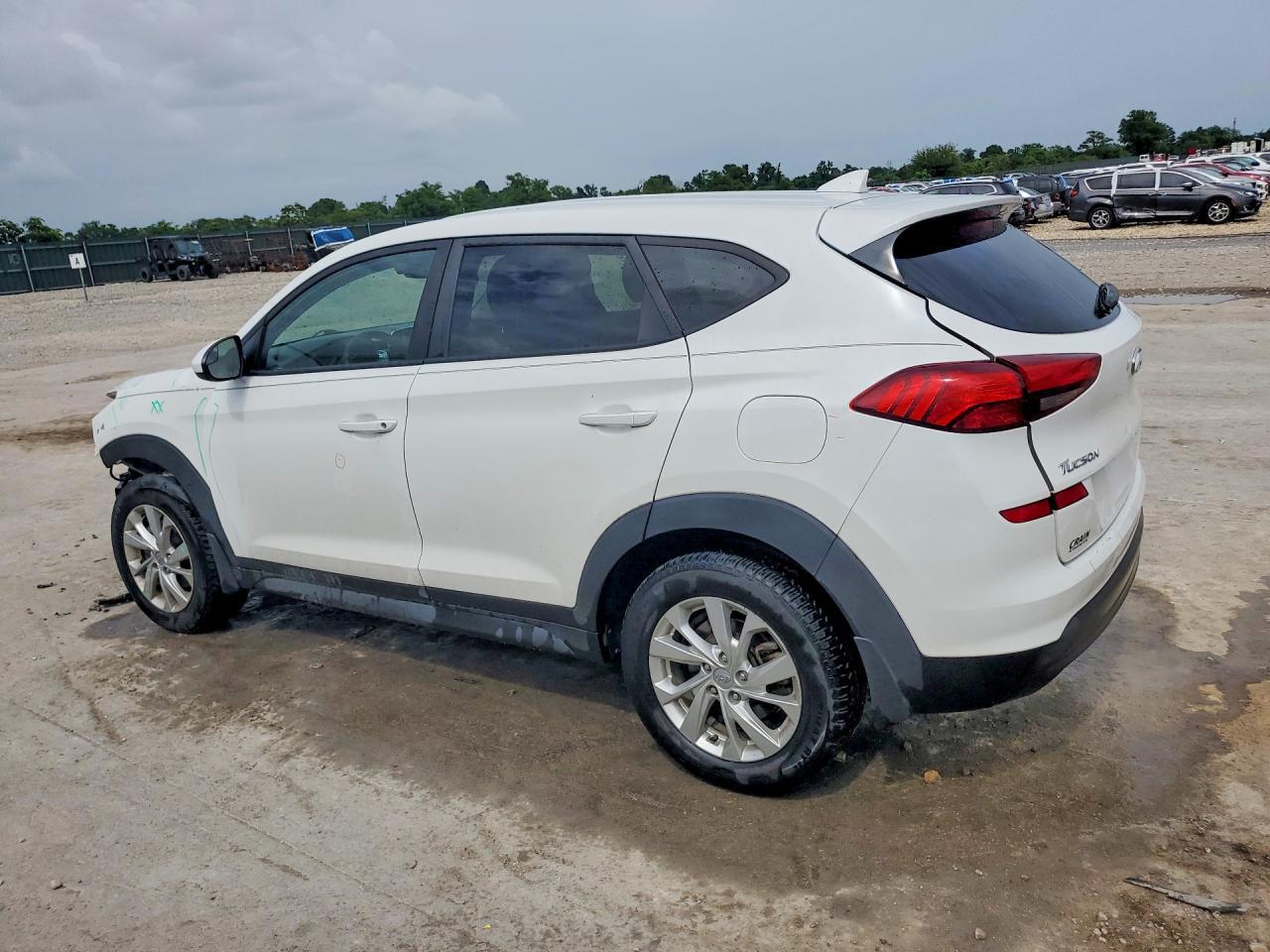 2021 Hyundai Tucson Se - Фото 2