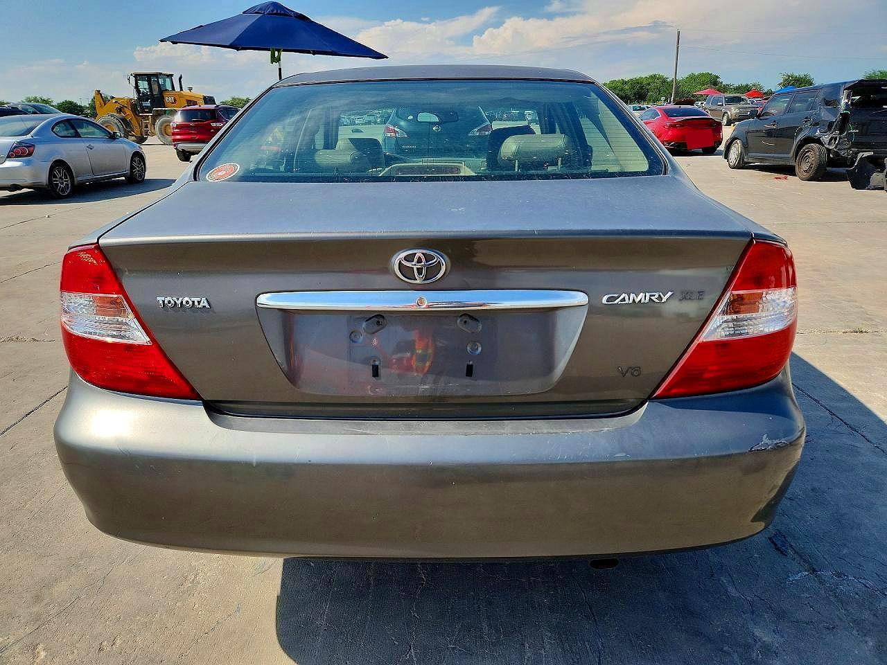 2004 Toyota Camry Xle V6 - Фото 6