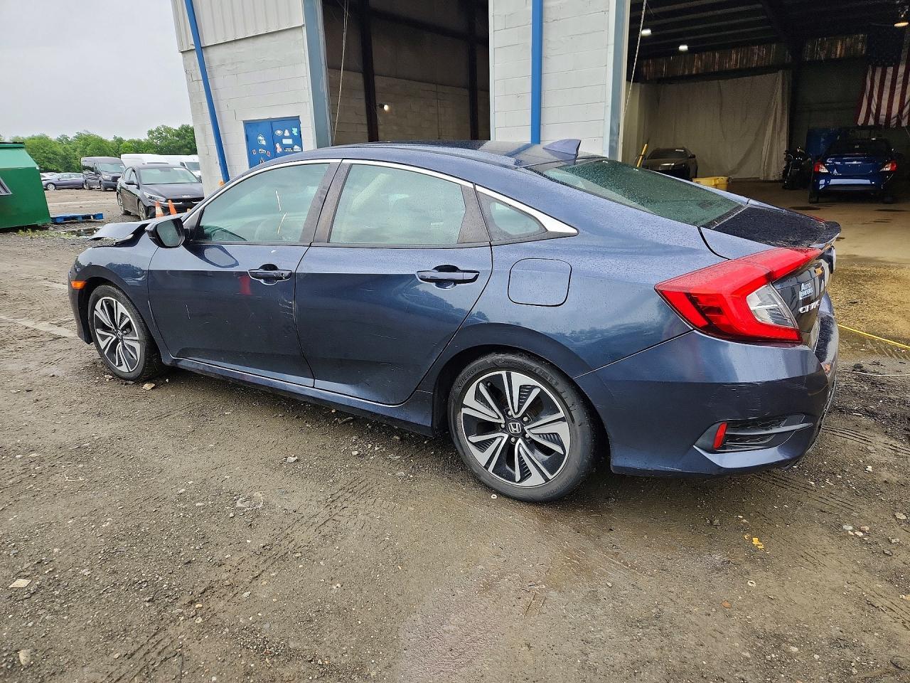 2017 Honda Civic Exl - Image 2