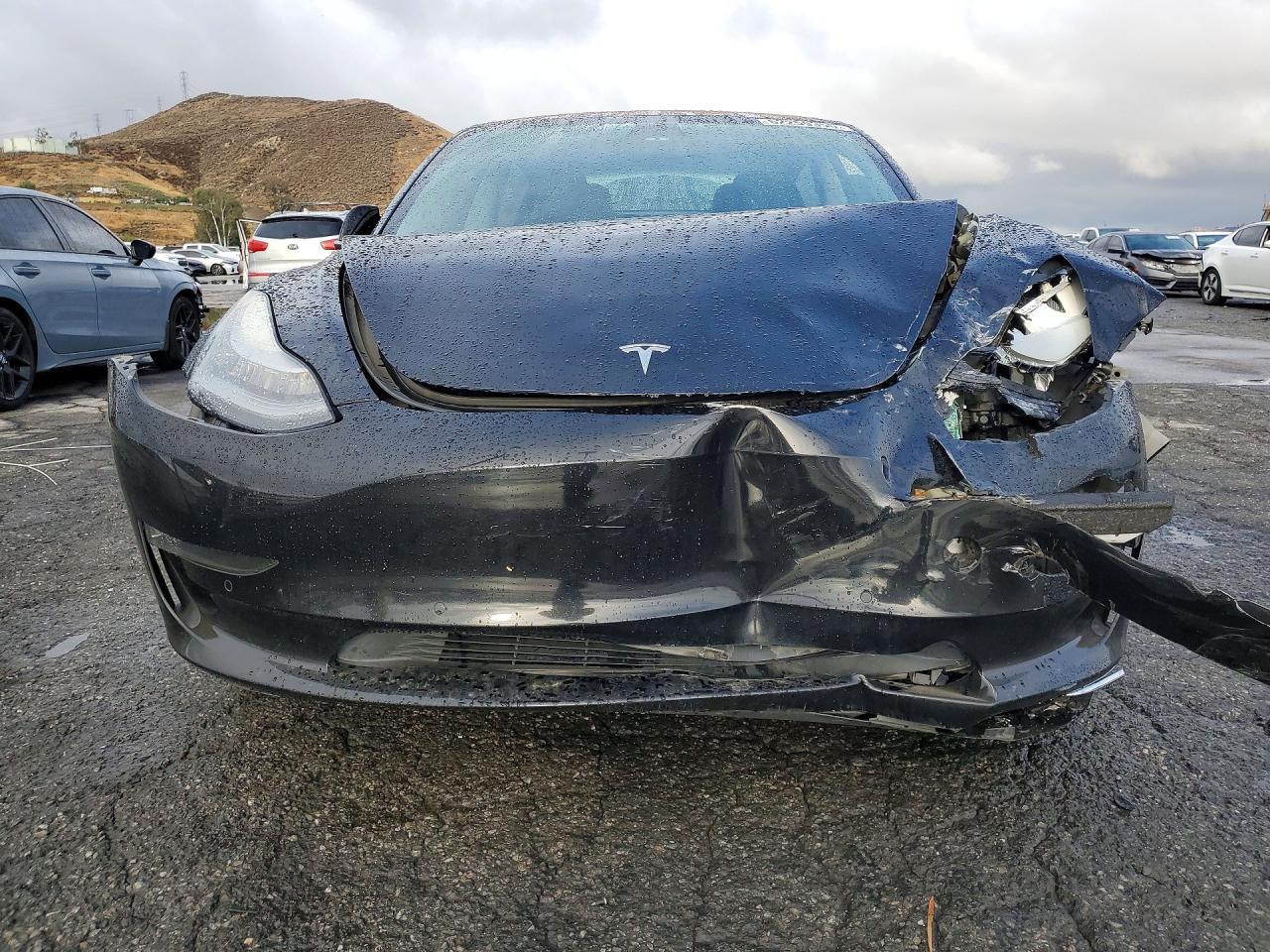 2018 Tesla Model 3 - Image 5
