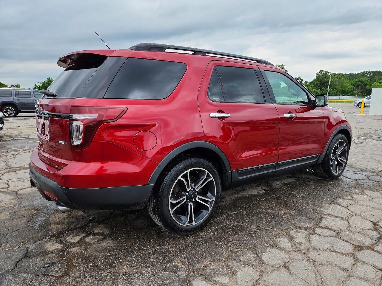 2014 Ford Explorer Sport - Image 3