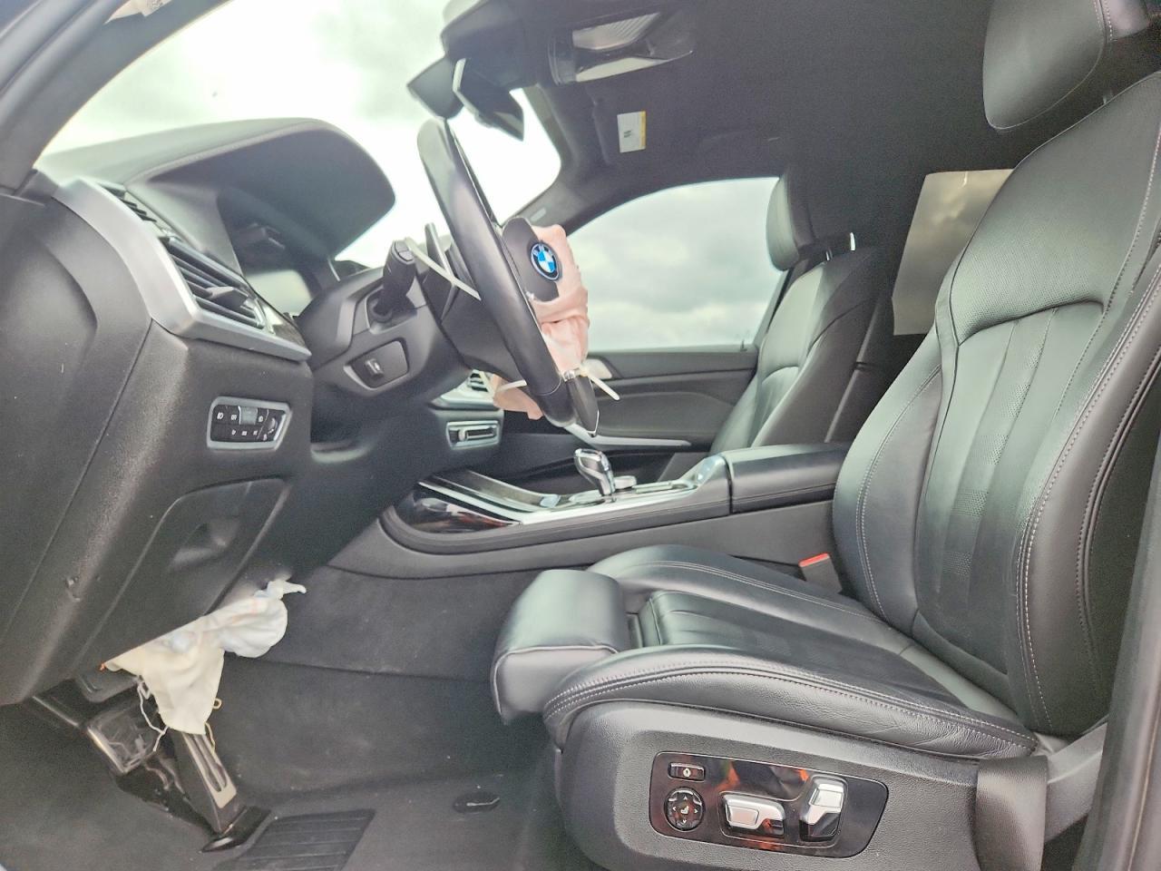 2021 BMW X7 xDrive40I - Image 7