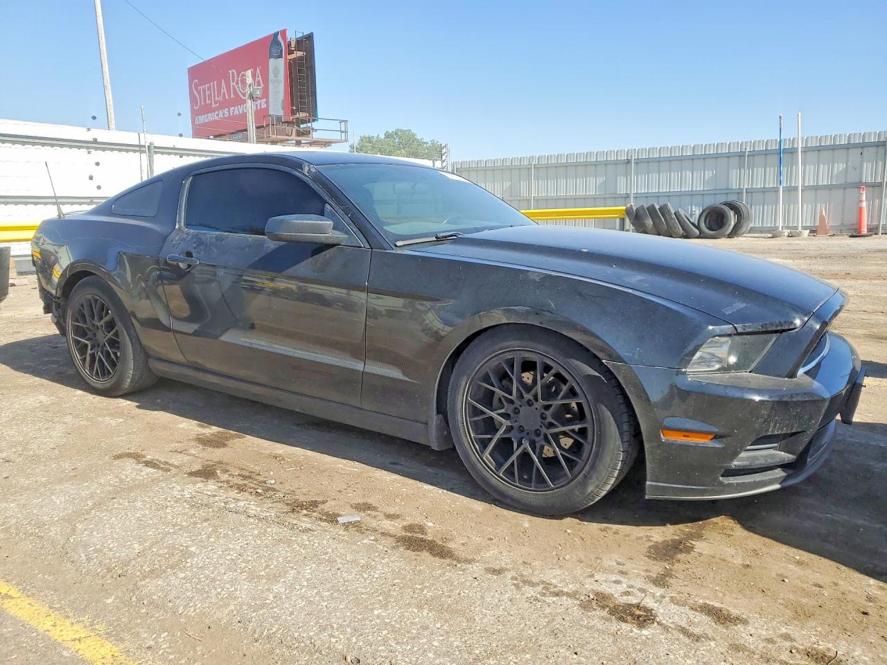 2014 Ford Mustang - Image 4