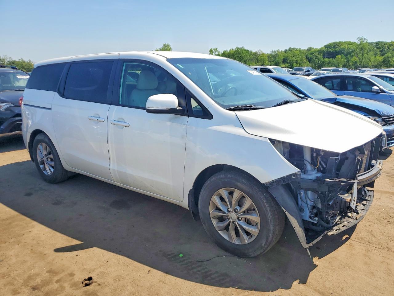 2020 Kia Sedona Lx - Image 4