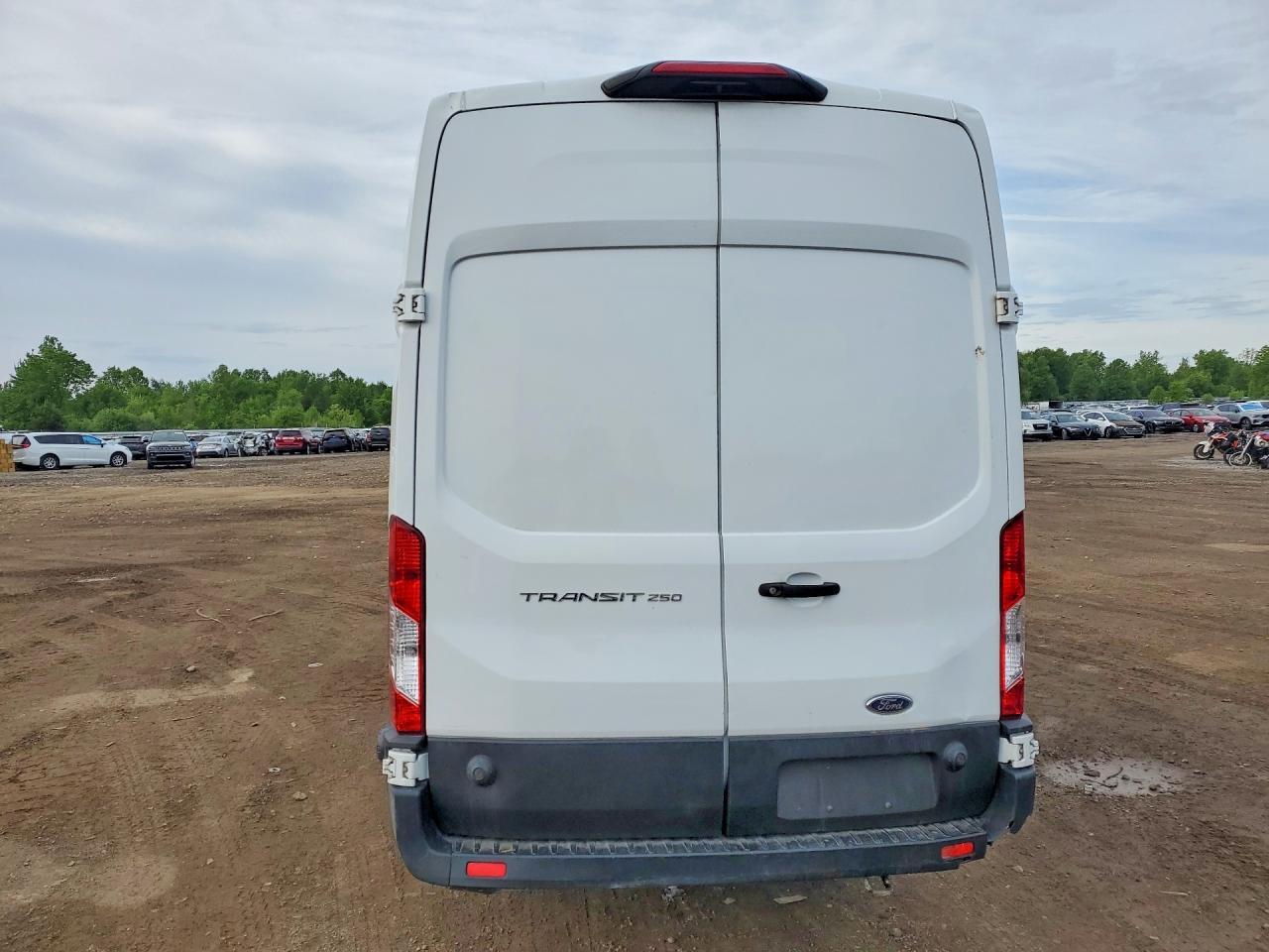 2020 Ford Transit T-250 - Фото 6