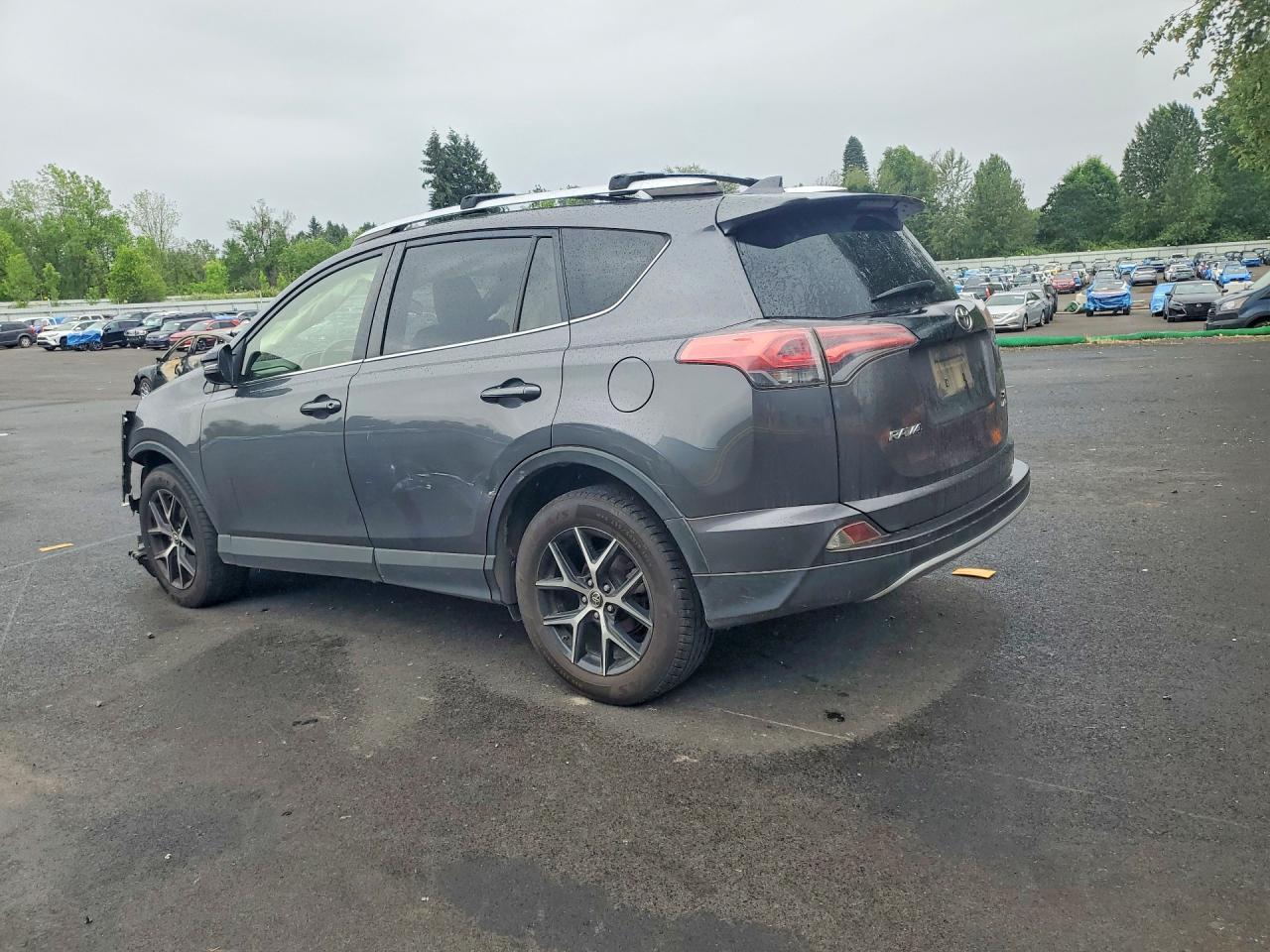 2016 Toyota Rav4 Se - Image 2
