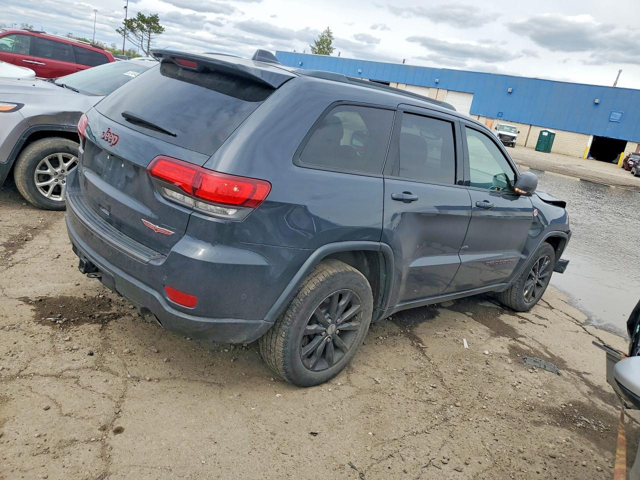 2018 Jeep Grand Cherokee Trailhawk - Фото 3