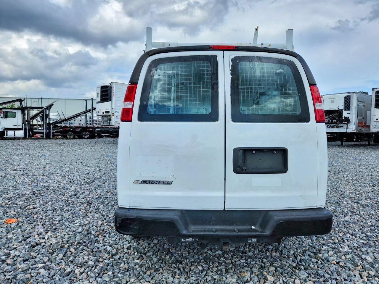 2022 Chevrolet Express G2500 - Image 6