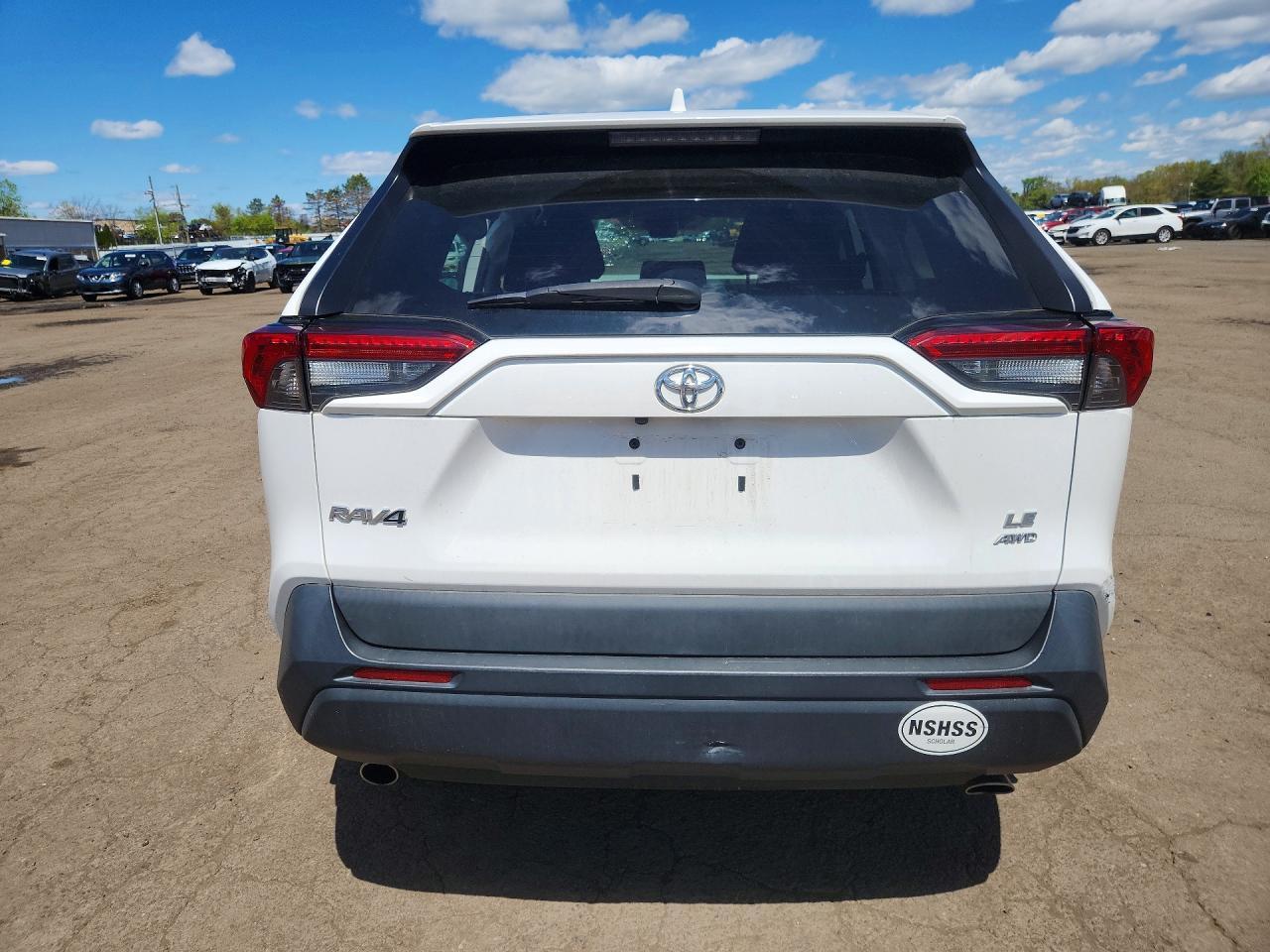 2020 Toyota Rav4 Le - Image 6