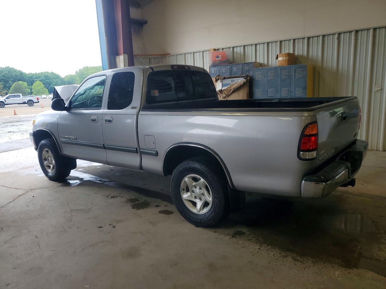 2002 Toyota Tundra Sr5 V8 - Image 2
