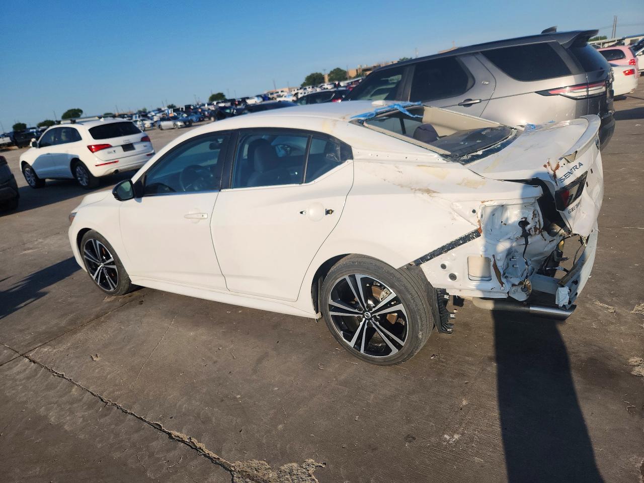2021 Nissan Sentra Sr - Фото 2