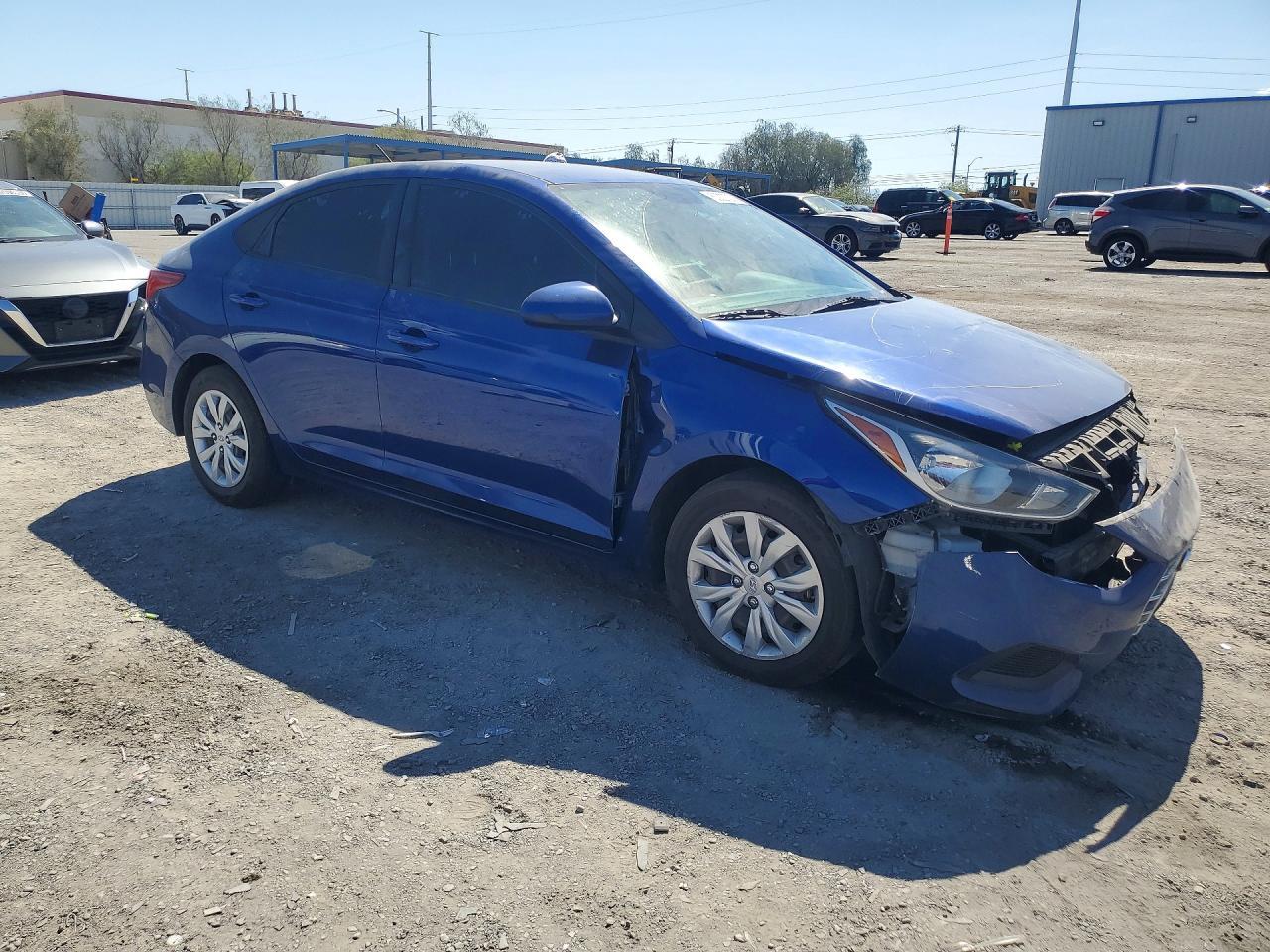 2021 Hyundai Accent Se - Фото 4