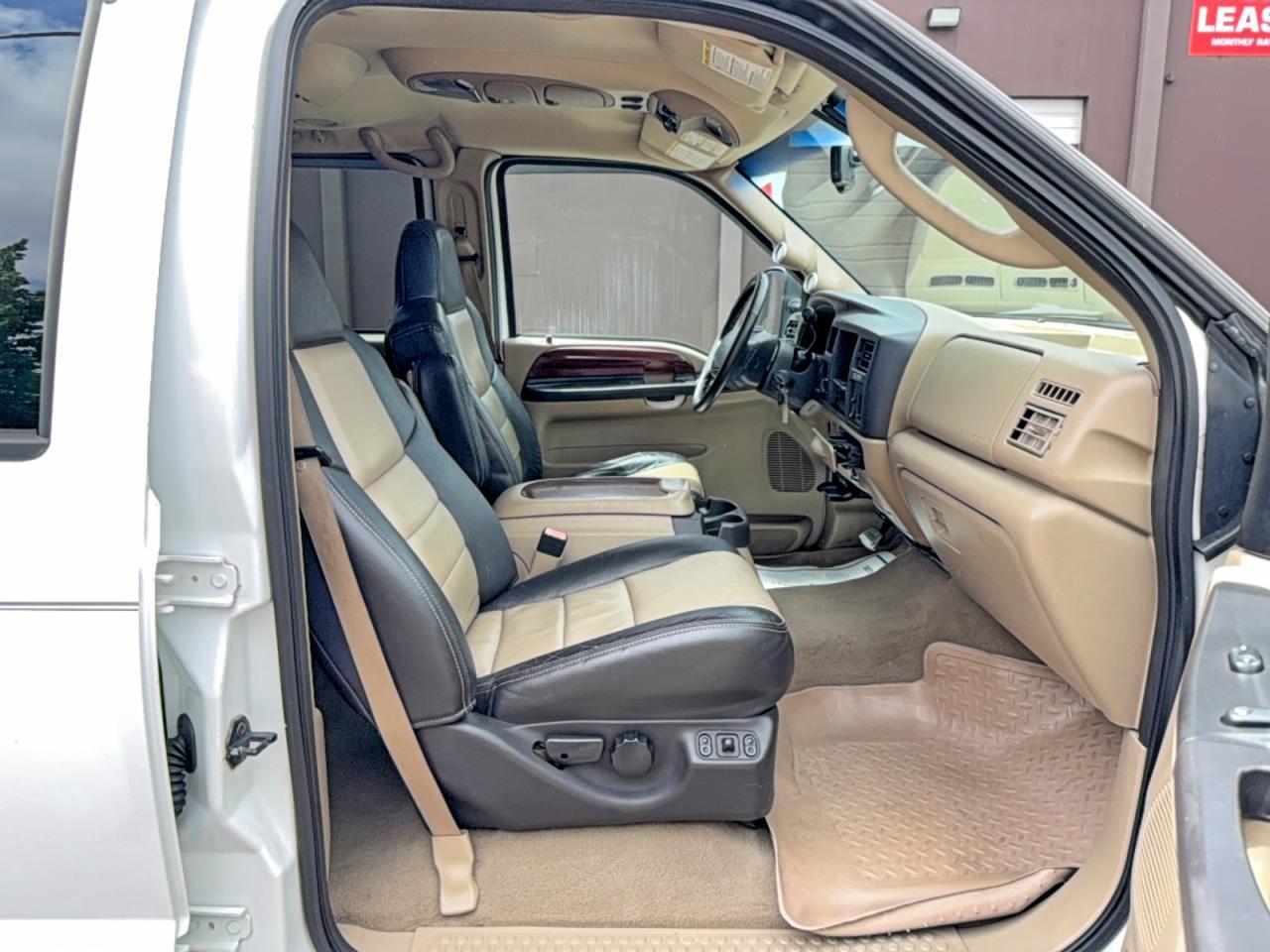 2005 Ford Excursion Eddie Bauer - Image 5