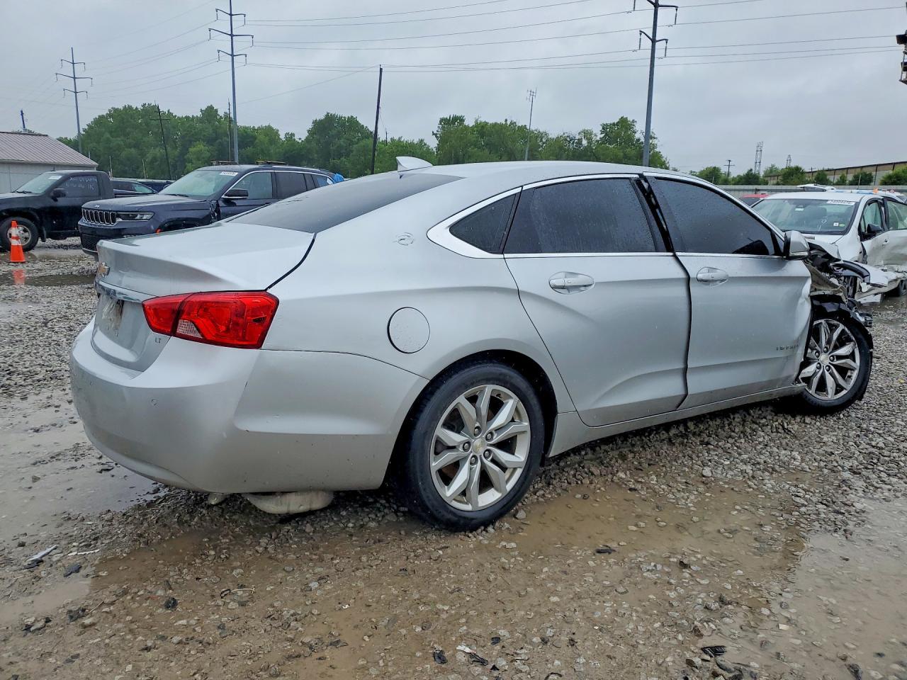 2018 Chevrolet Impala Lt - Image 3