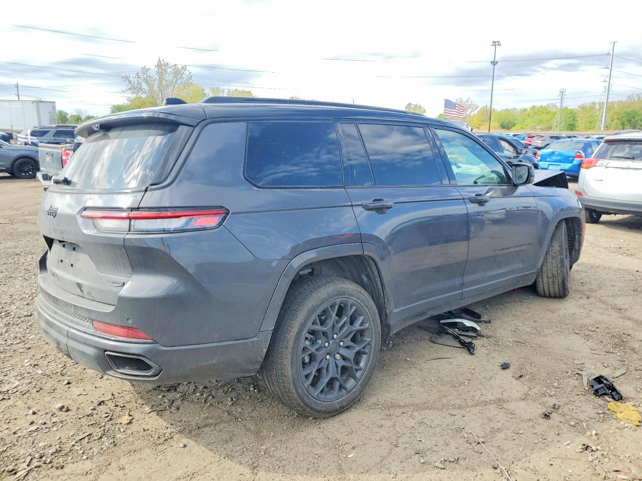 2025 Jeep Grand Cherokee L Summit - Фото 3
