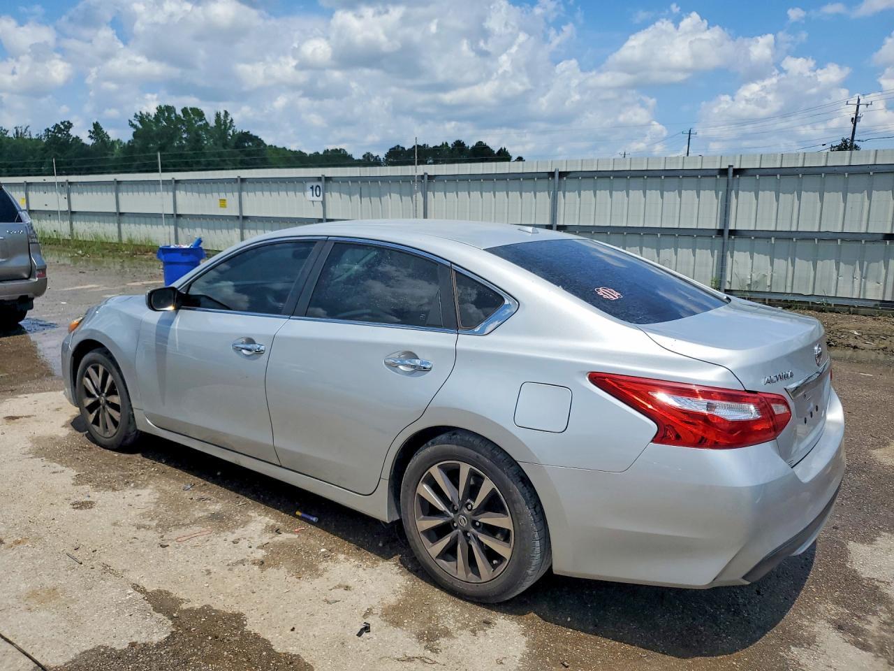 2017 Nissan Altima 2.5 Sv - Фото 2