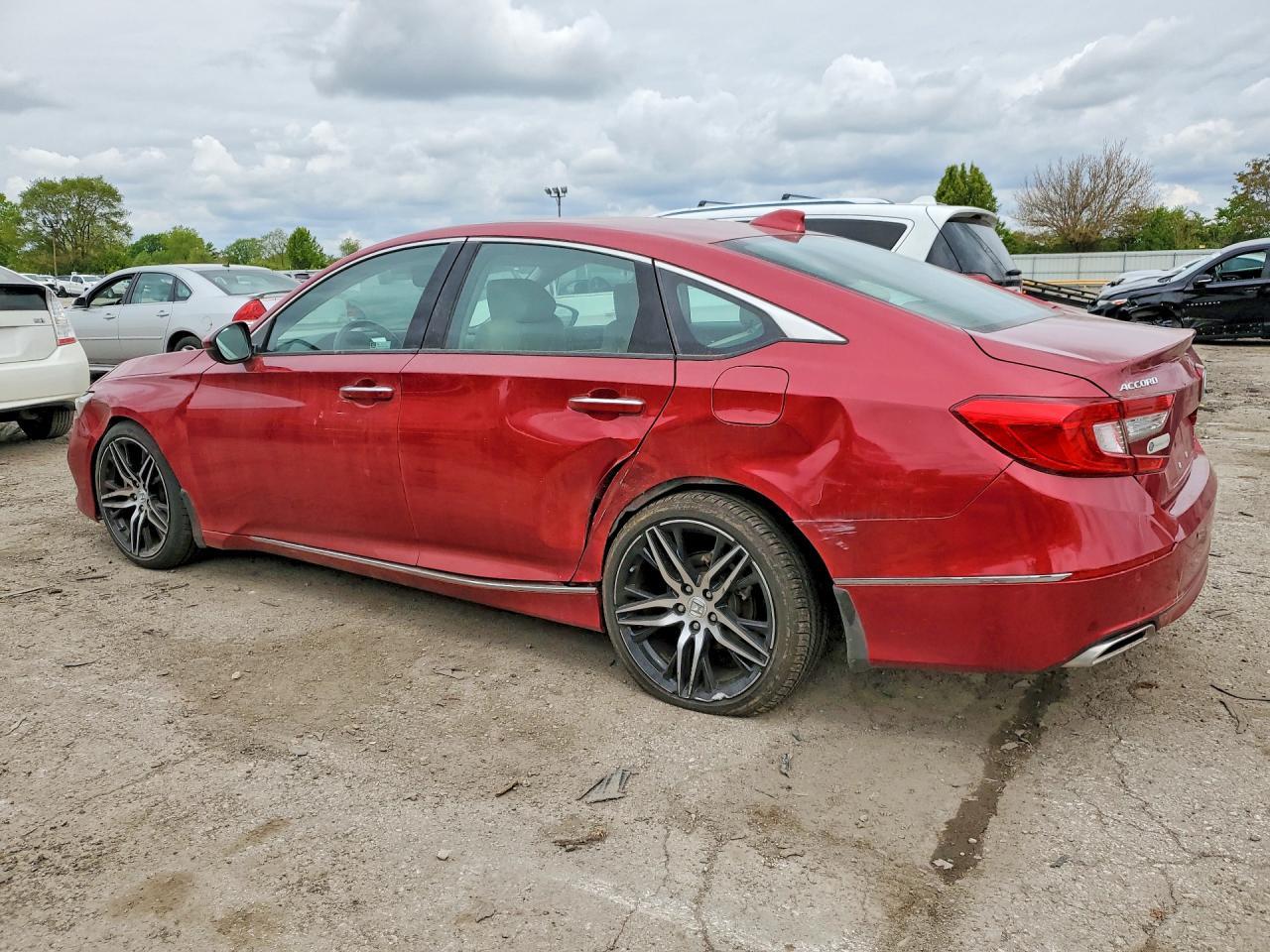 2021 Honda Accord Touring - Фото 2