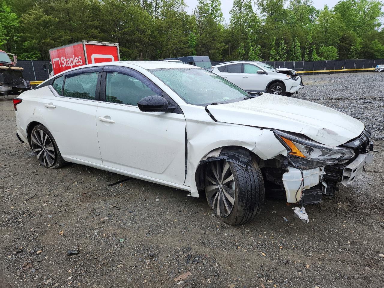 2022 Nissan Altima Sr - Фото 4