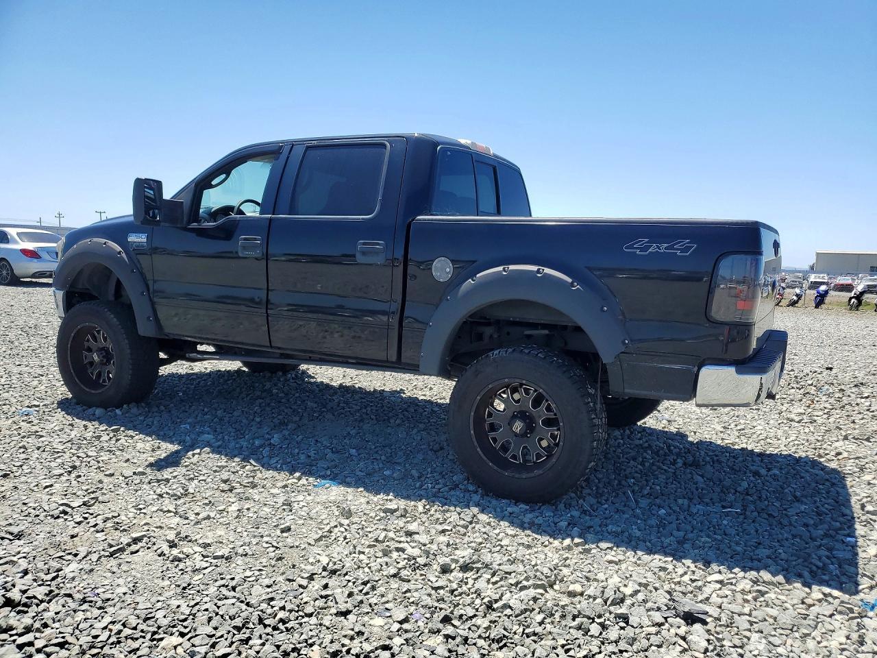 2006 Ford F150 Supercrew - Image 2