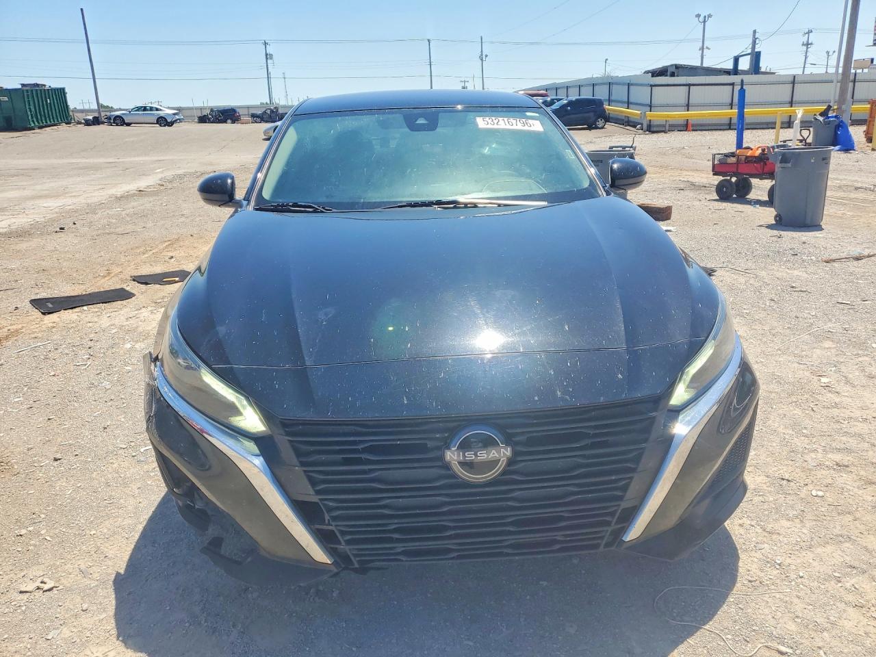 2023 Nissan Altima - Image 5