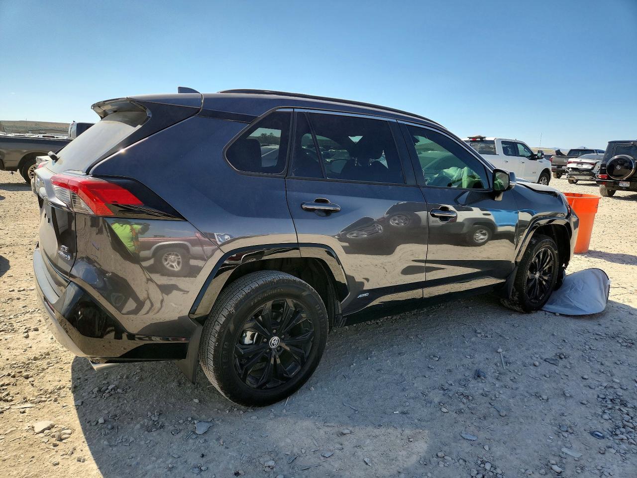 2024 Toyota Rav4 Se - Фото 3