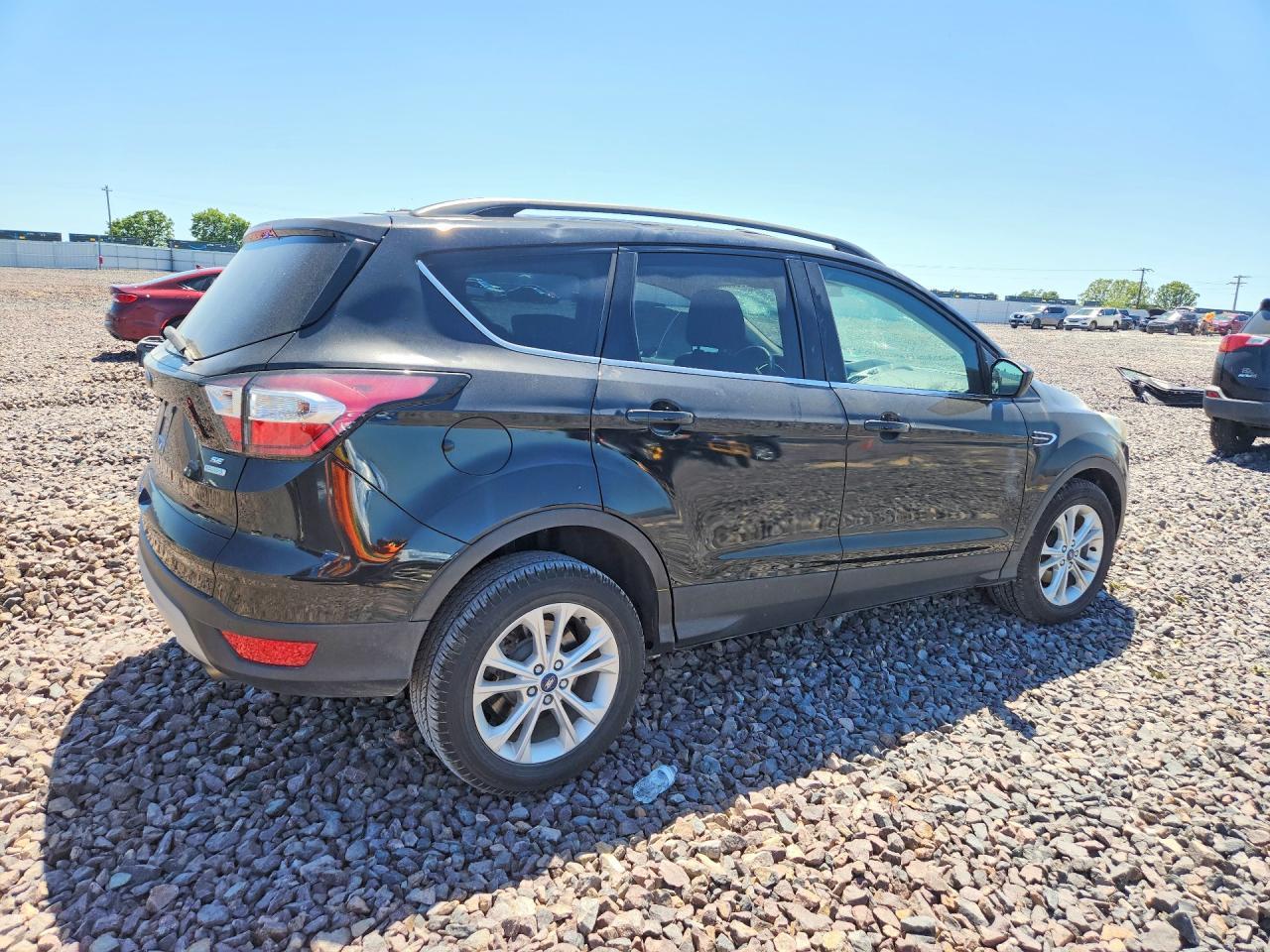 2017 Ford Escape Se - Фото 3
