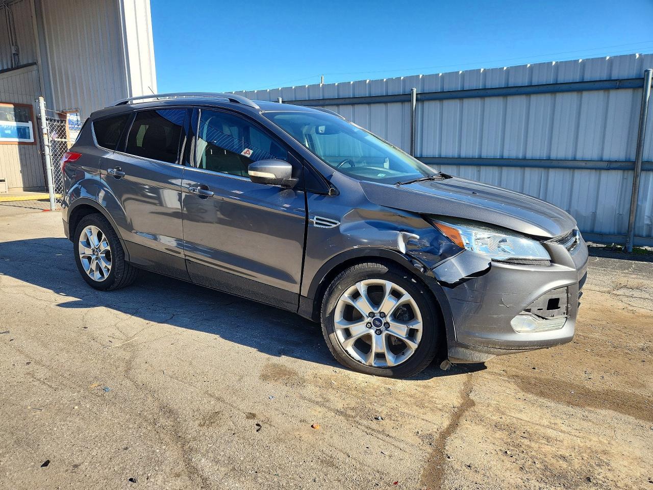 2014 Ford Escape Titanium - Image 4