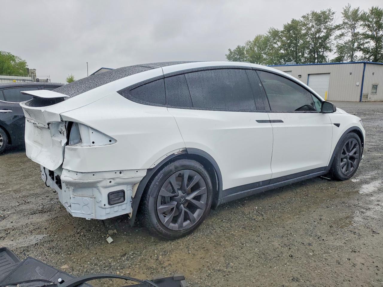 2023 Tesla Model X - Image 3
