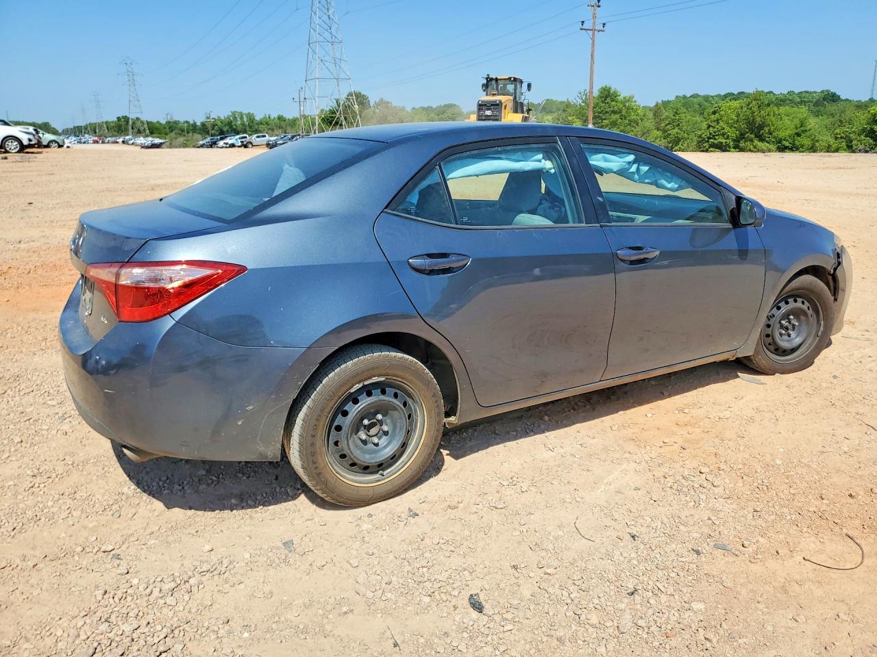 2018 Toyota Corolla Le - Image 3