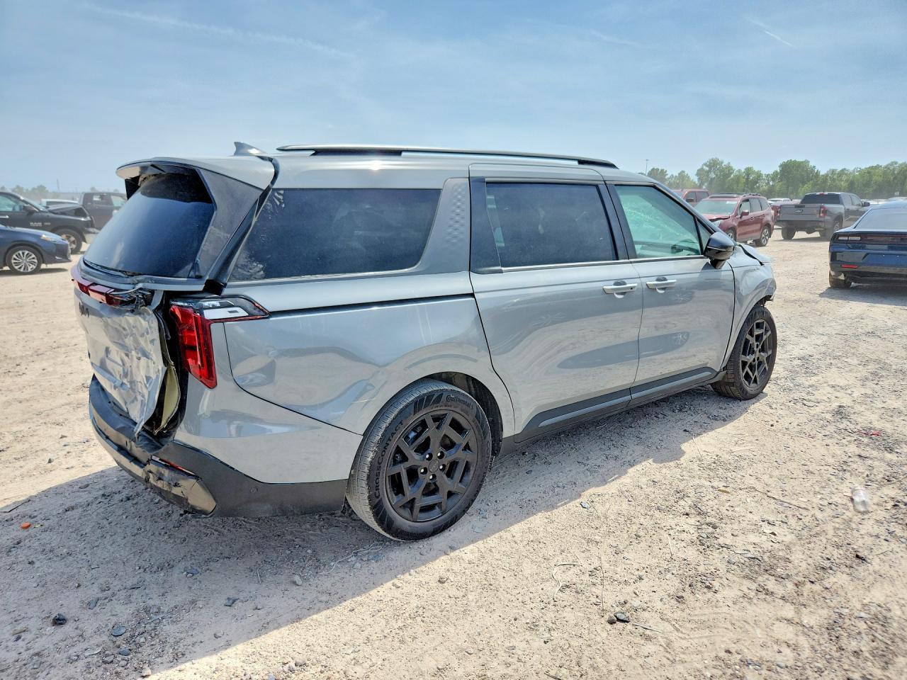 2025 Kia Carnival Sx - Фото 3
