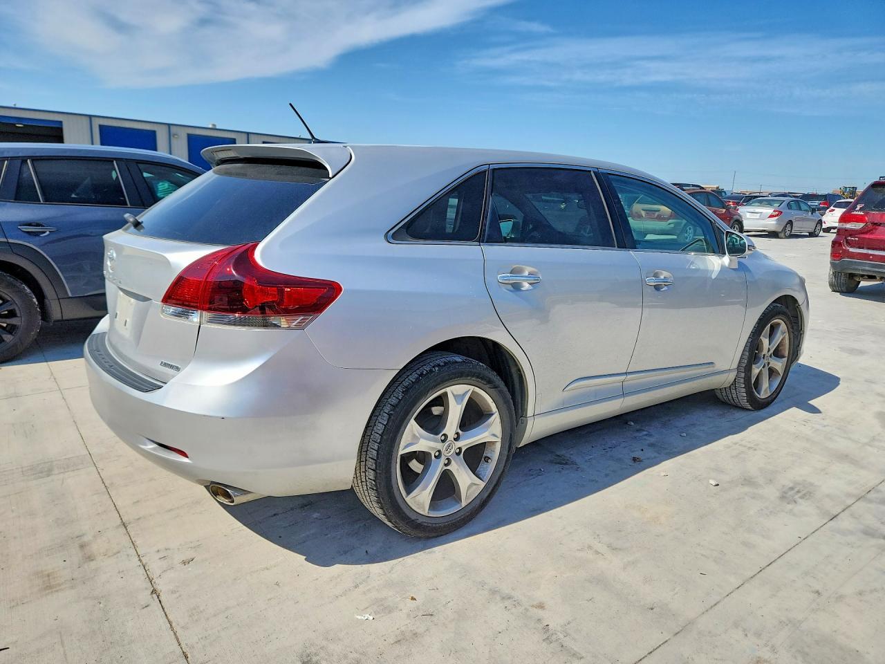 2013 Toyota Venza Limited - Image 3