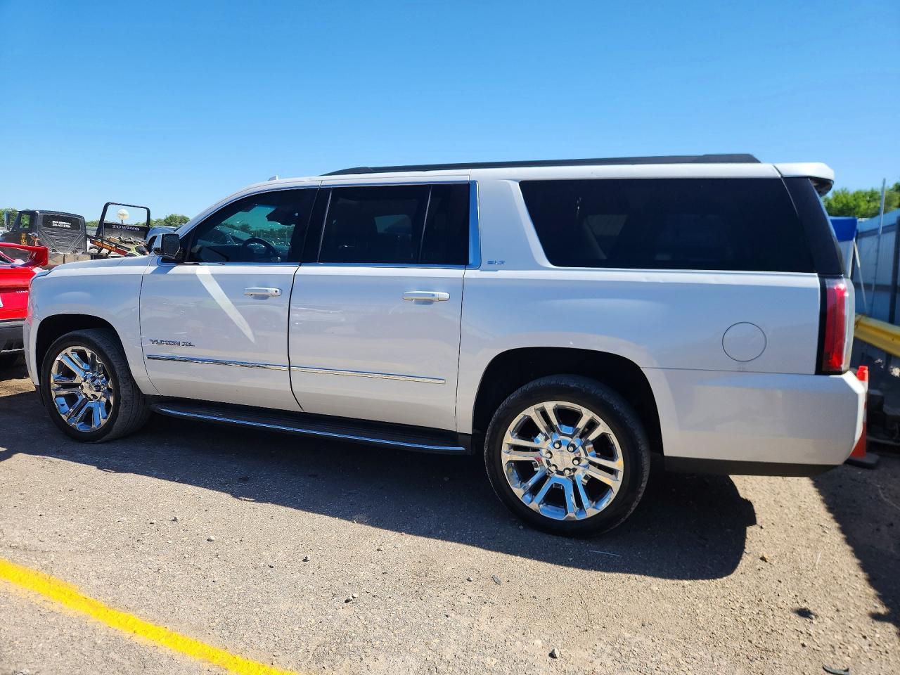 2018 GMC Yukon Xl K1500 Slt - Image 2